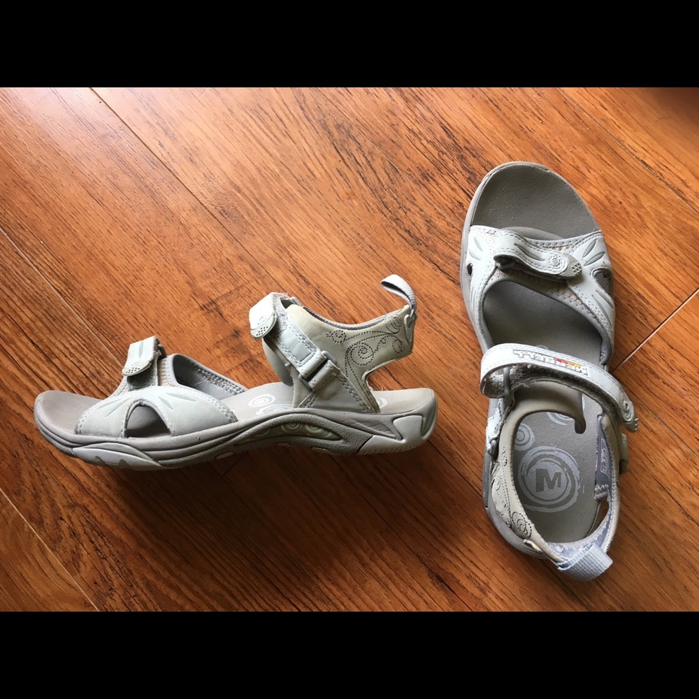 Ladies Merrell sandals
